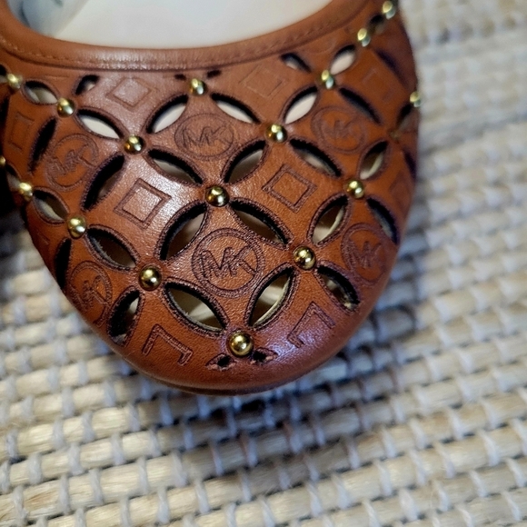 Michael Kors Gabriella Flats size 6 Leather EUC - Picture 4 of 13